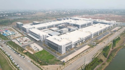 经开区迎来锂电池产业新地标，现代化综合体明年六月投用